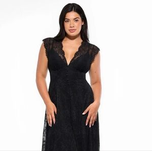 Elegant Black Lace Maxi Dress